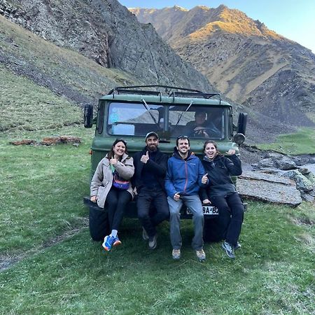 Xinaliq Khinalig Izzet'S Riverside Home Stay Exteriör bild