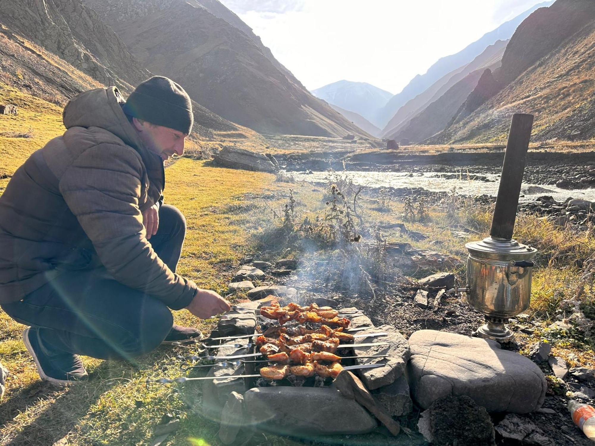 Xinaliq Khinalig Izzet'S Riverside Home Stay Exteriör bild