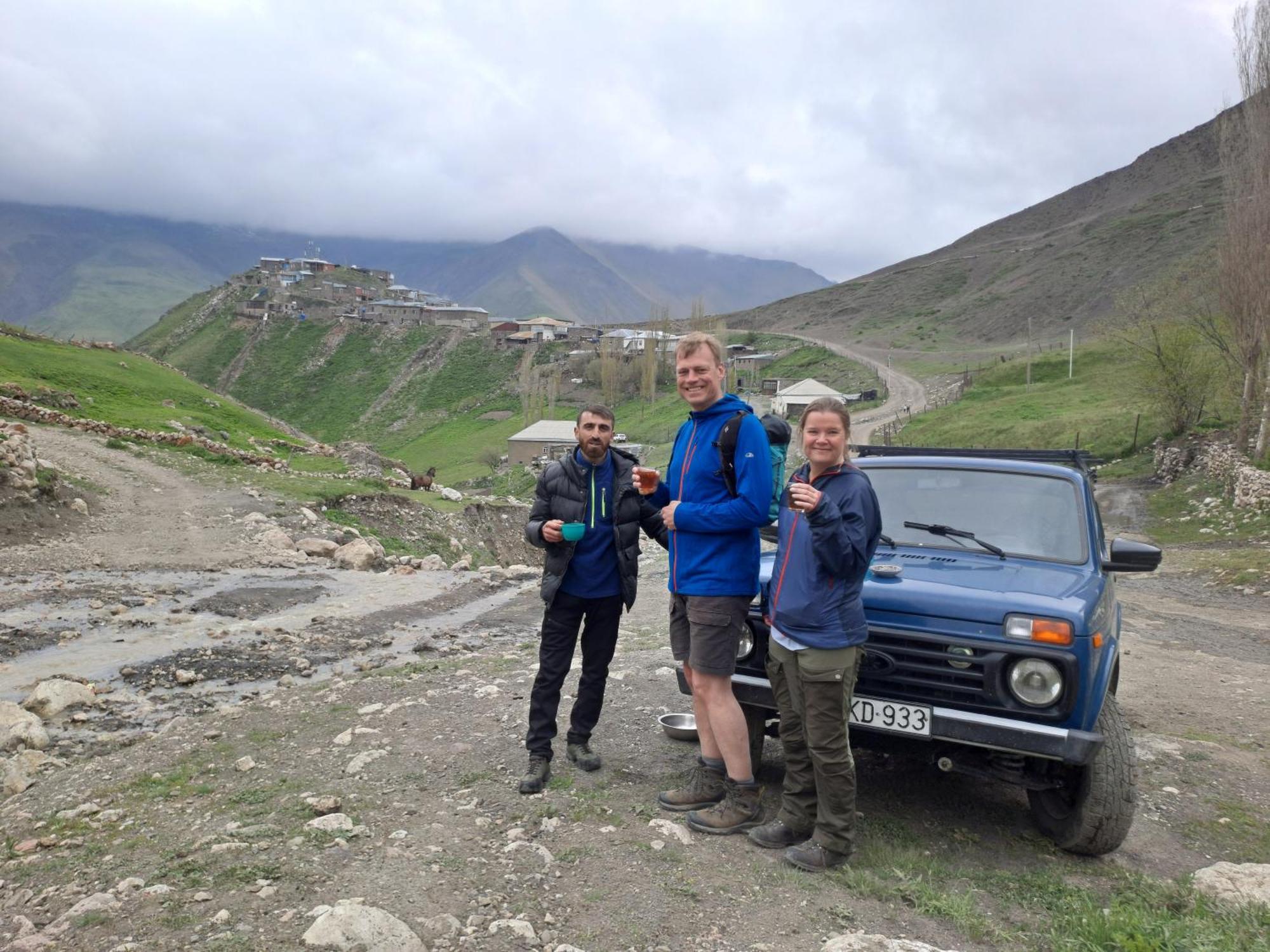 Xinaliq Khinalig Izzet'S Riverside Home Stay Exteriör bild