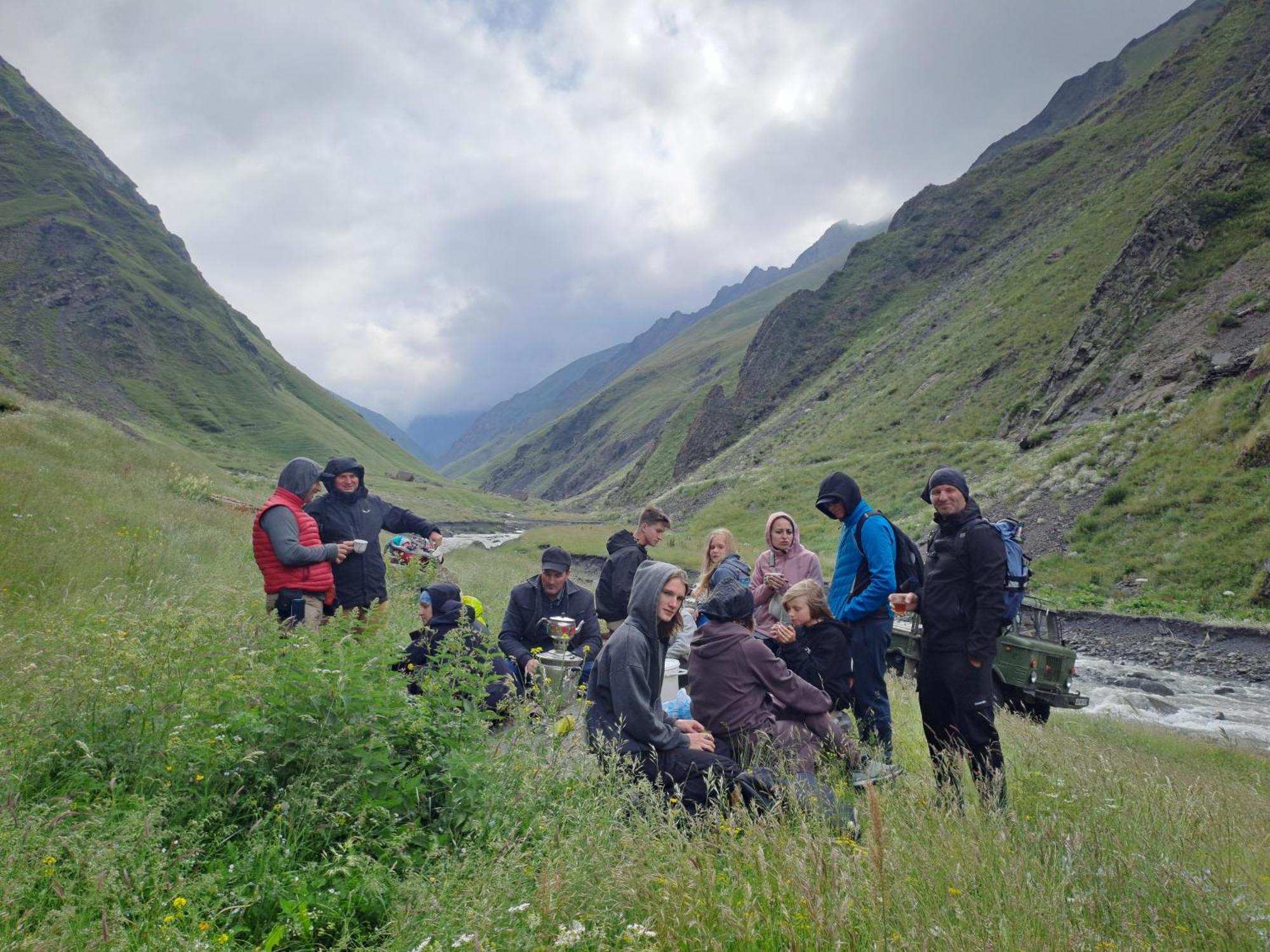 Xinaliq Khinalig Izzet'S Riverside Home Stay Exteriör bild