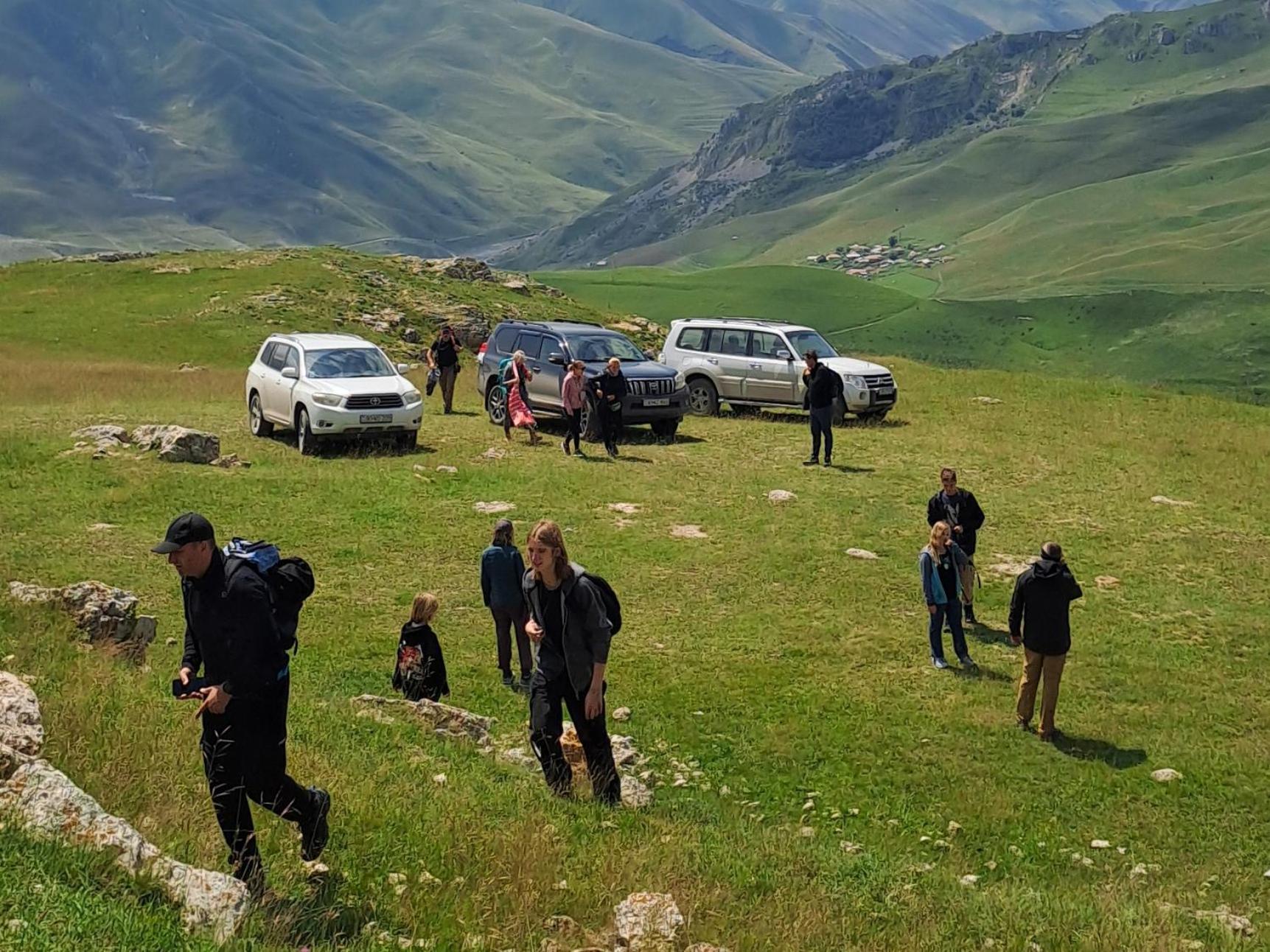 Xinaliq Khinalig Izzet'S Riverside Home Stay Exteriör bild
